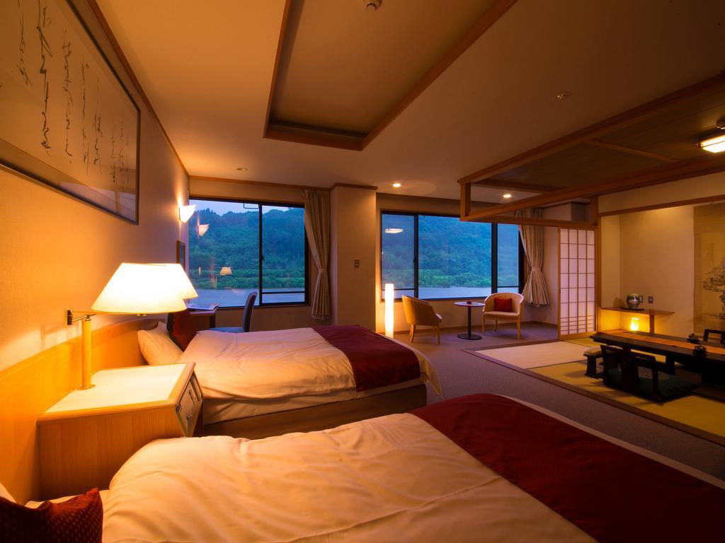 Suiranro Hotell Hitoyoshi Eksteriør bilde