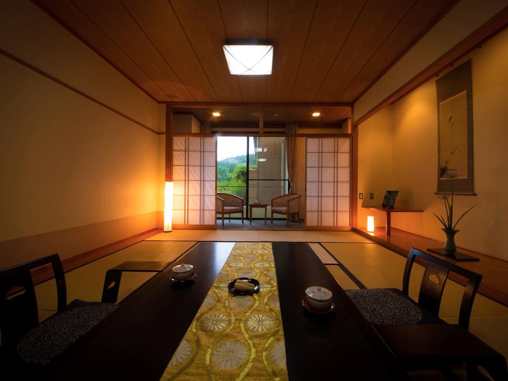 Suiranro Hotell Hitoyoshi Eksteriør bilde