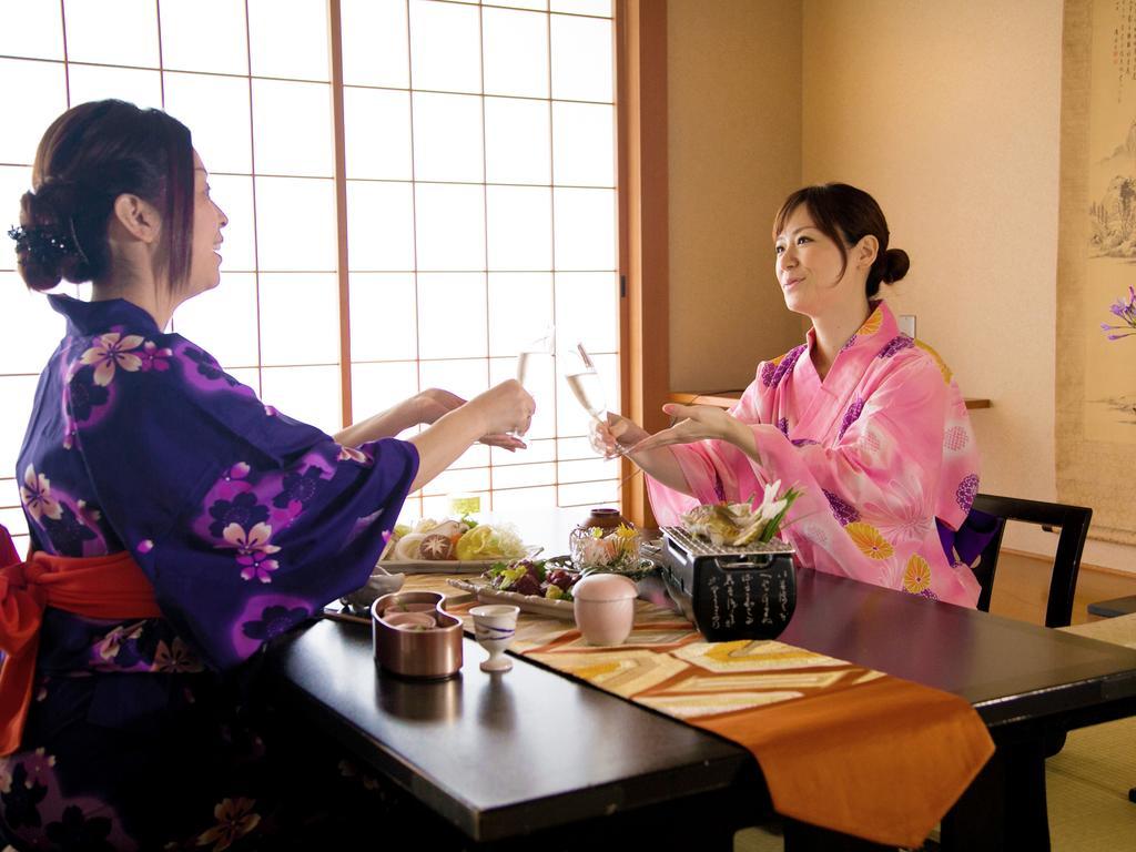 Suiranro Hotell Hitoyoshi Eksteriør bilde